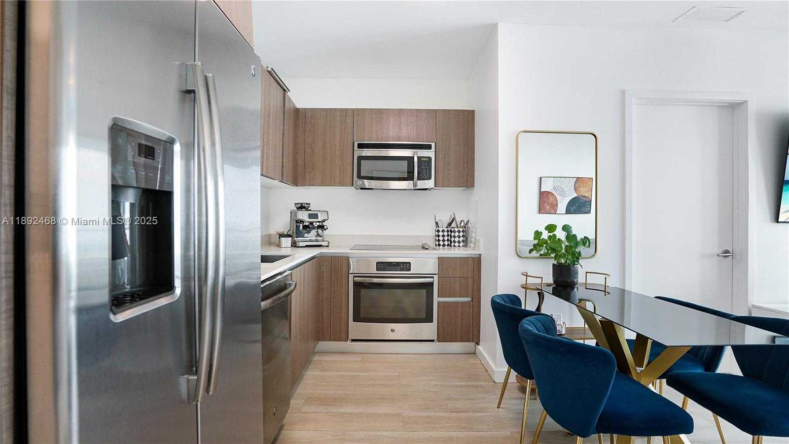 Small Image of 1600 SOUTH WEST 1ST AVE #810, Miami Number 2