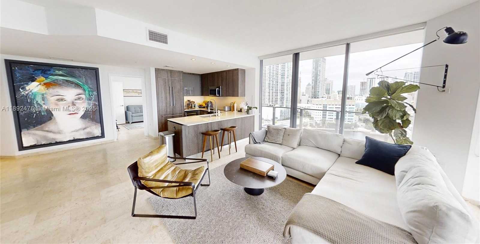 Small Image of 68 SOUTH EAST 6 ST #1111, Miami Number 5