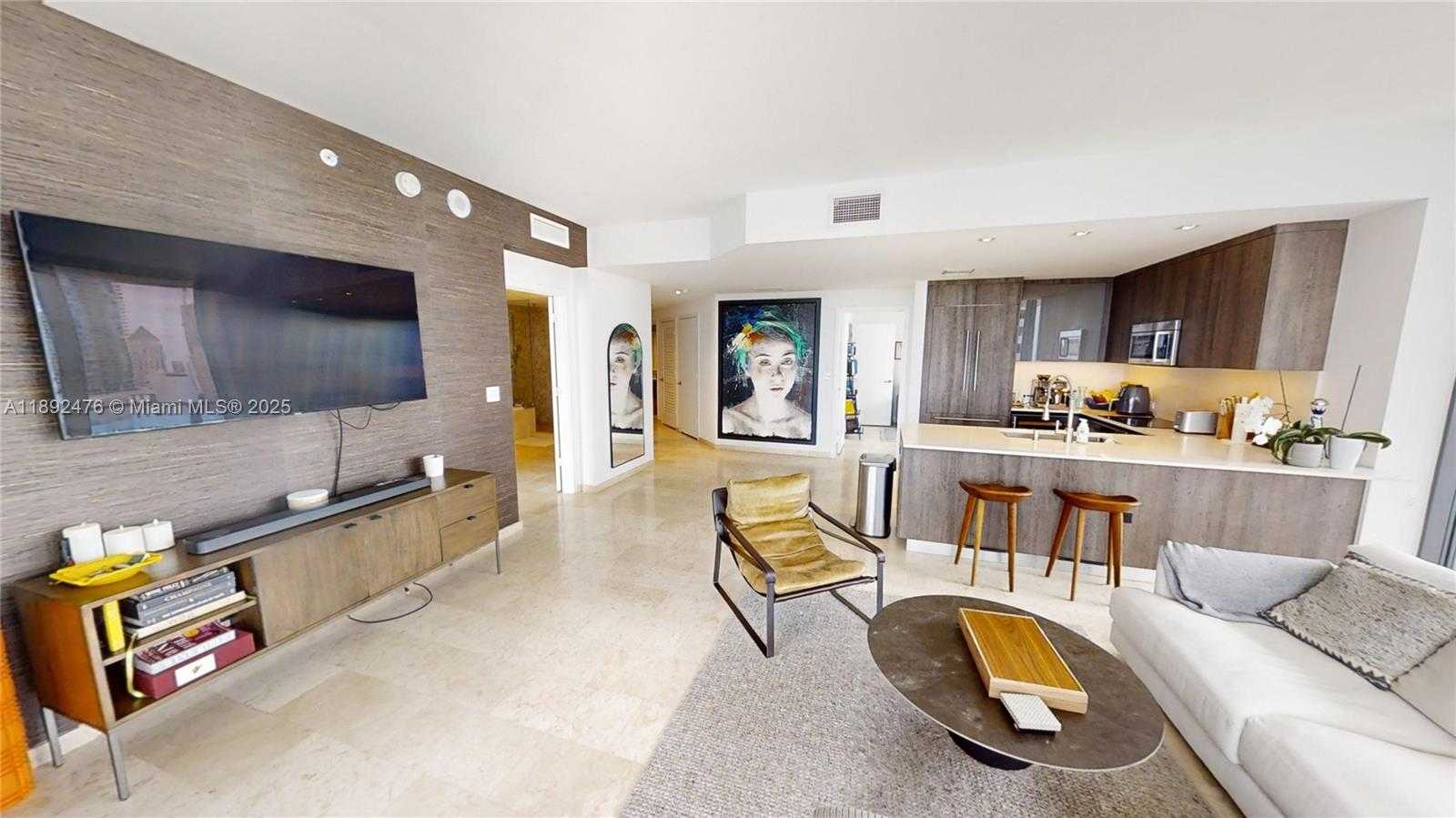 Small Image of 68 SOUTH EAST 6 ST #1111, Miami Number 6