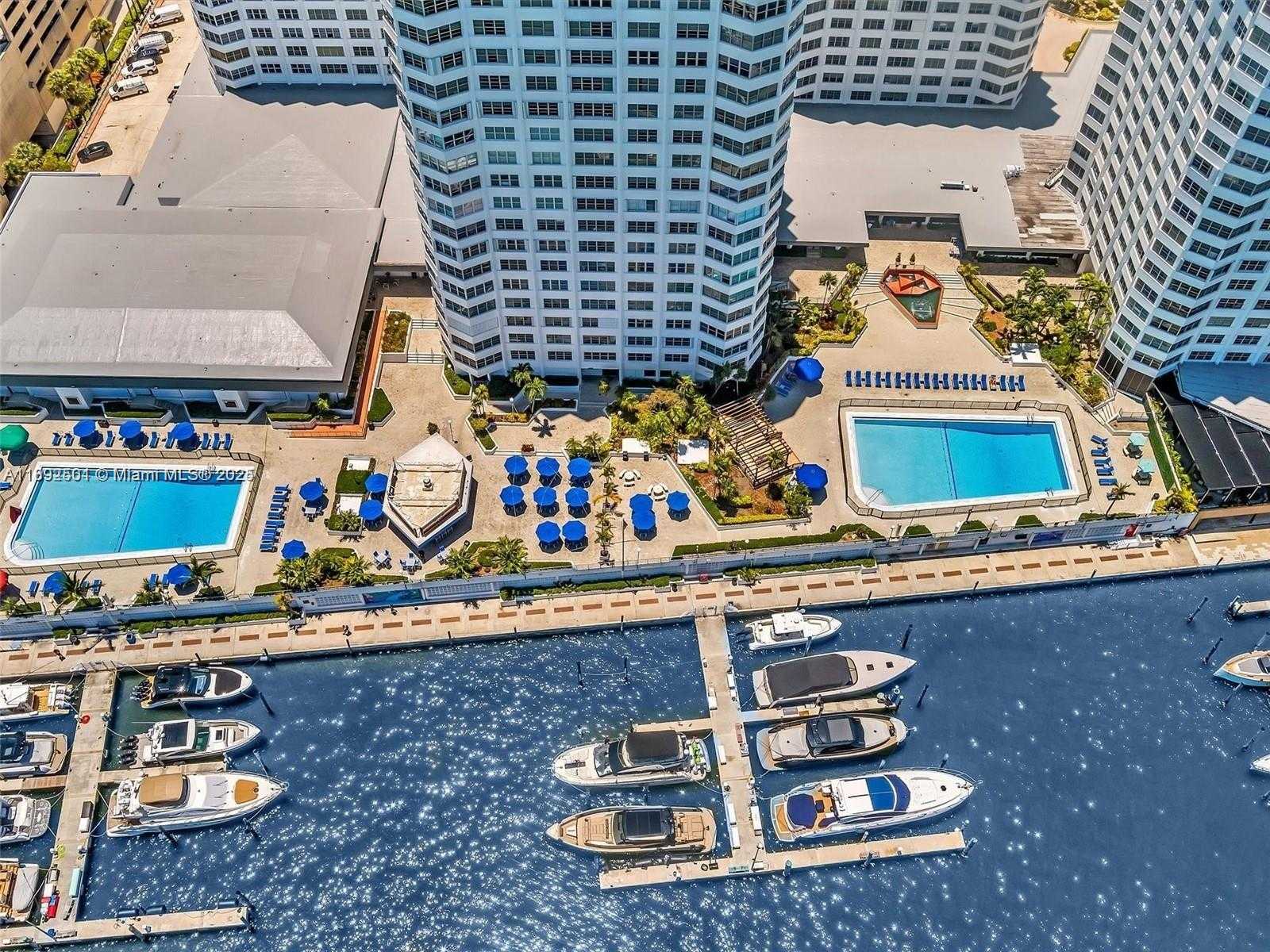 Small Image of 801 BRICKELL BAY DR #1961, Miami Number 31
