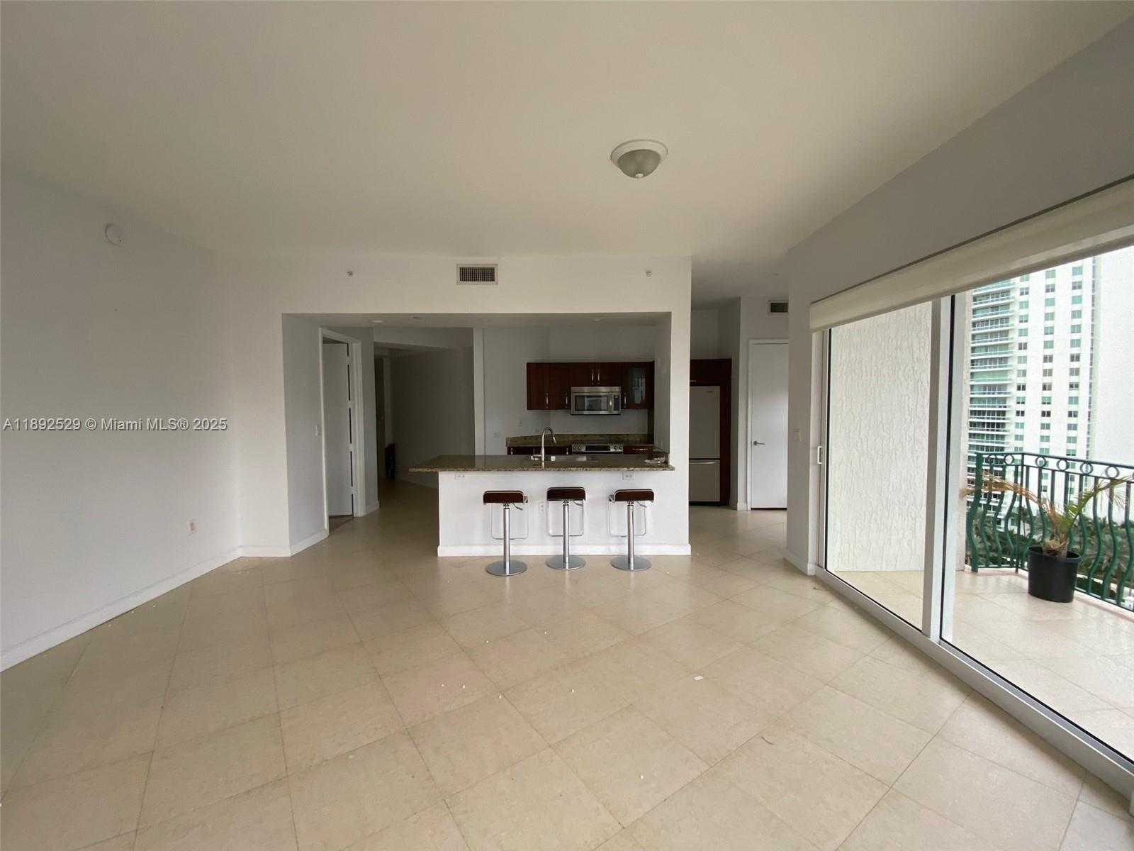 Small Image of 20000 EAST COUNTRY CLUB DR #PH01, Aventura Number 14