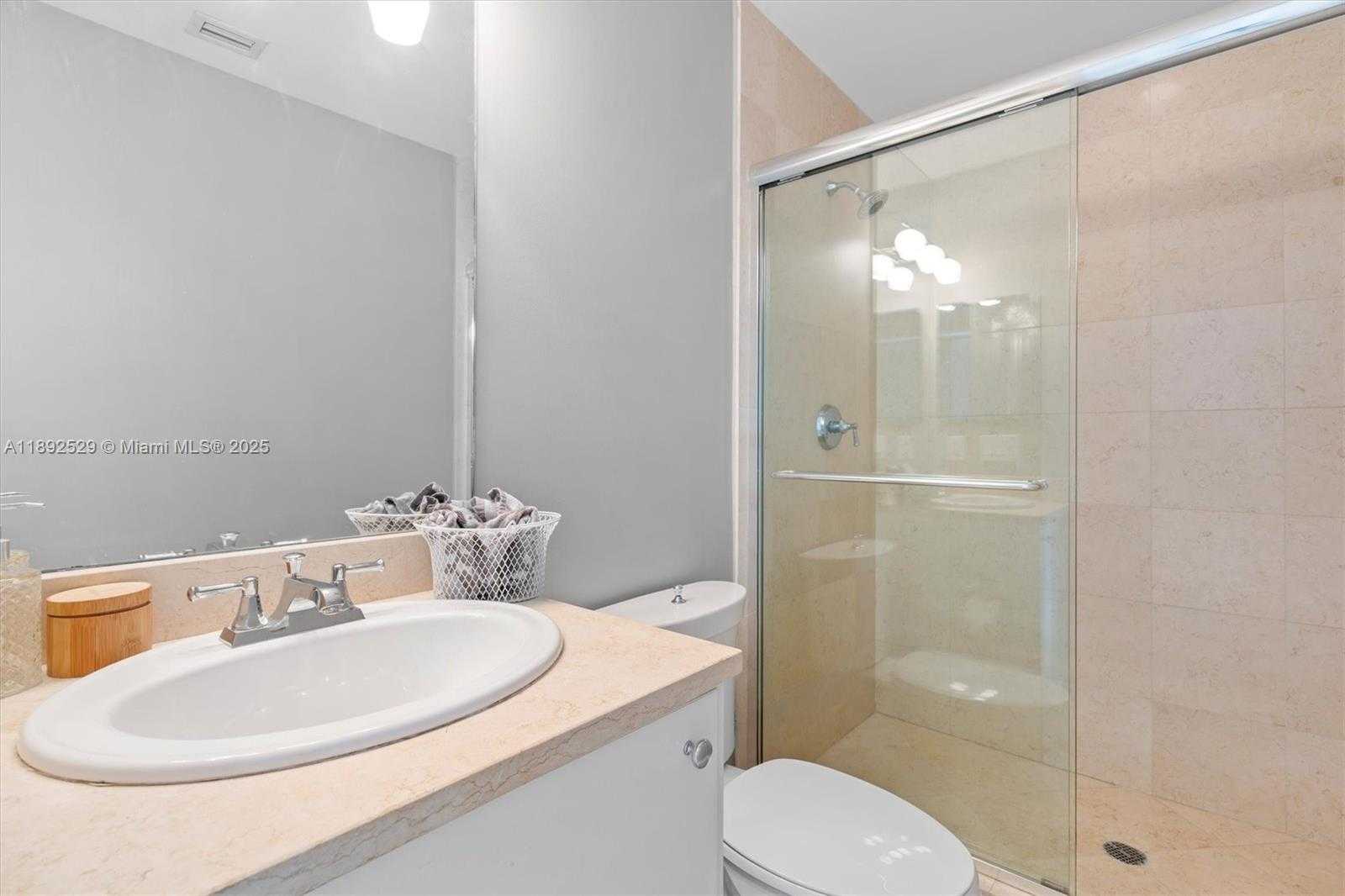 Small Image of 20000 EAST COUNTRY CLUB DR #PH01, Aventura Number 39