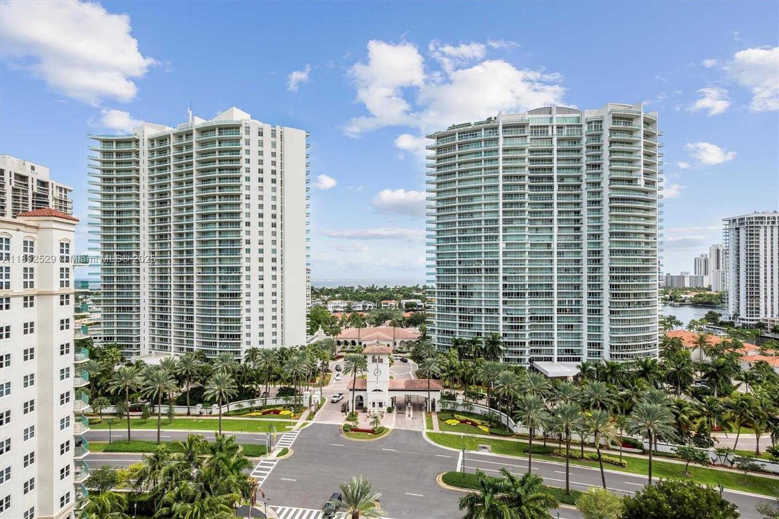 Small Image of 20000 EAST COUNTRY CLUB DR #PH01, Aventura Number 51