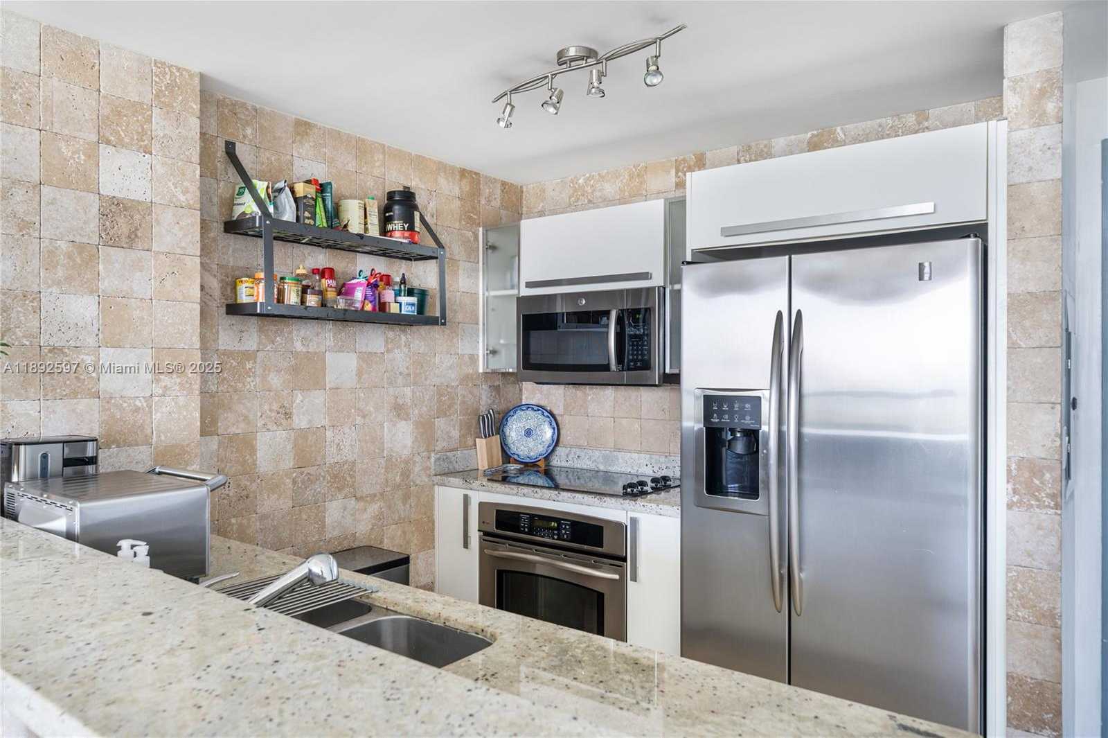 Small Image of 601 NORTH EAST 36TH ST #2908, Miami Number 13