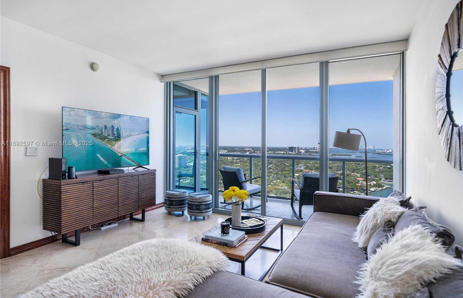 Small Image of 601 NORTH EAST 36TH ST #2908, Miami Number 4