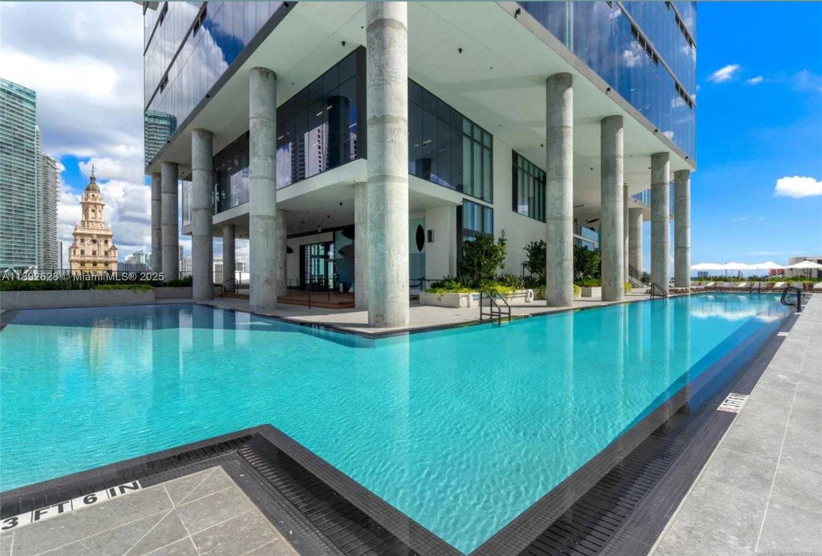 Small Image of 398 NORTH EAST 5TH #2016, Miami Number 18