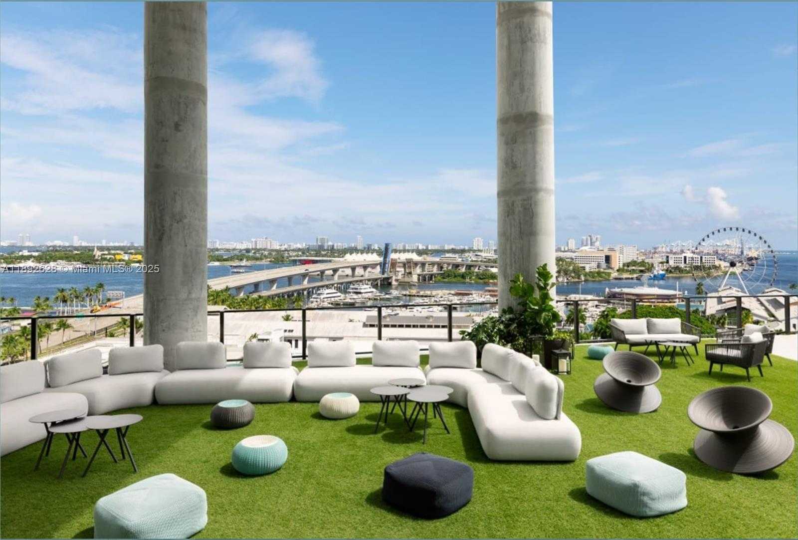 Small Image of 398 NORTH EAST 5TH #2016, Miami Number 21