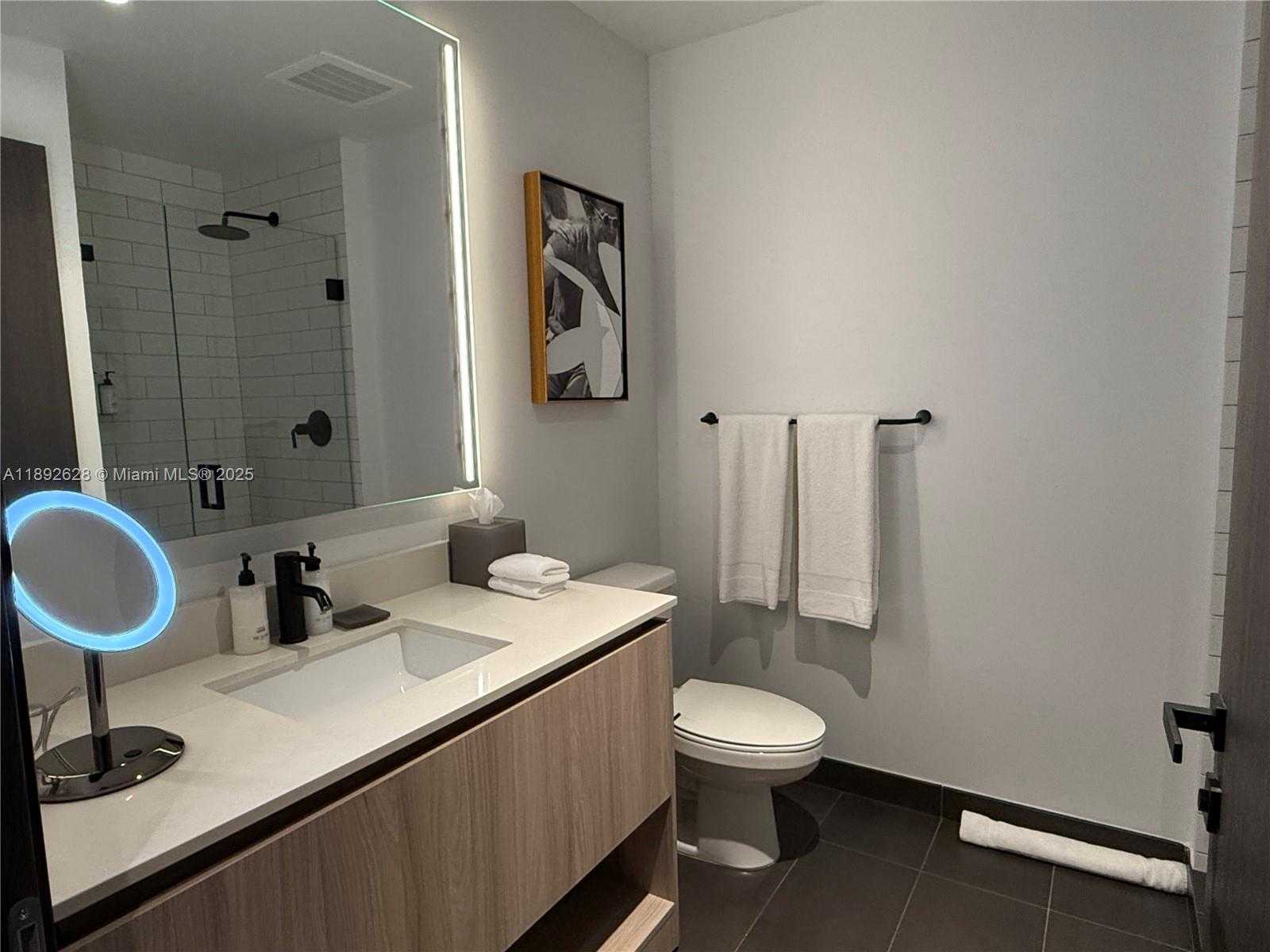 Small Image of 398 NORTH EAST 5TH #2016, Miami Number 6