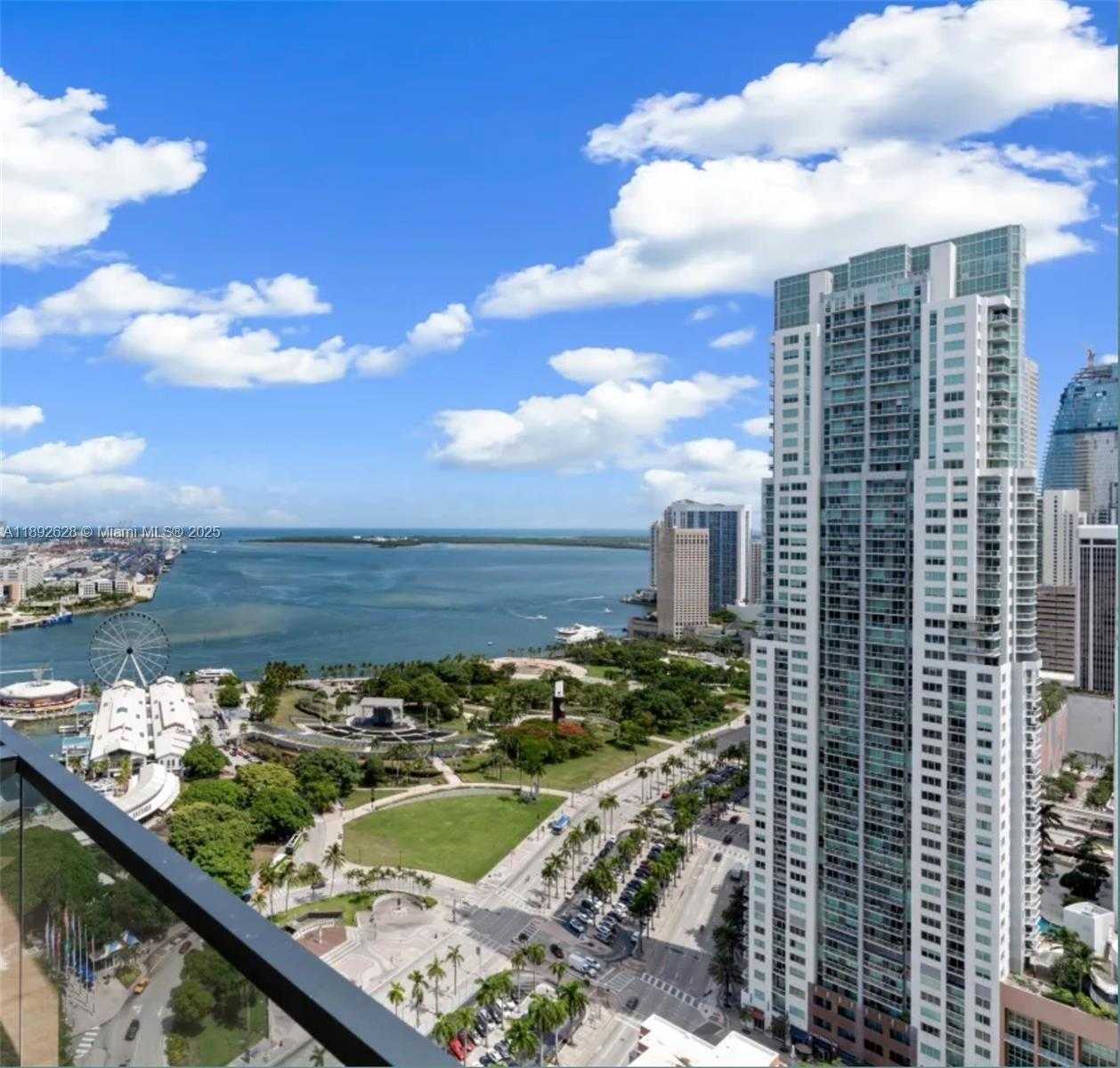 Small Image of 398 NORTH EAST 5TH #2016, Miami Number 7