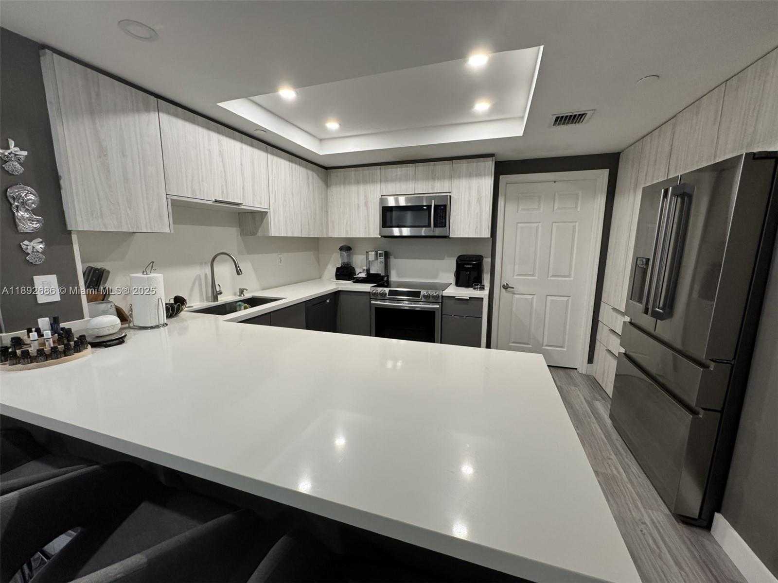 Small Image of 9725 NORTH WEST 52ND ST #114, Doral Number 5