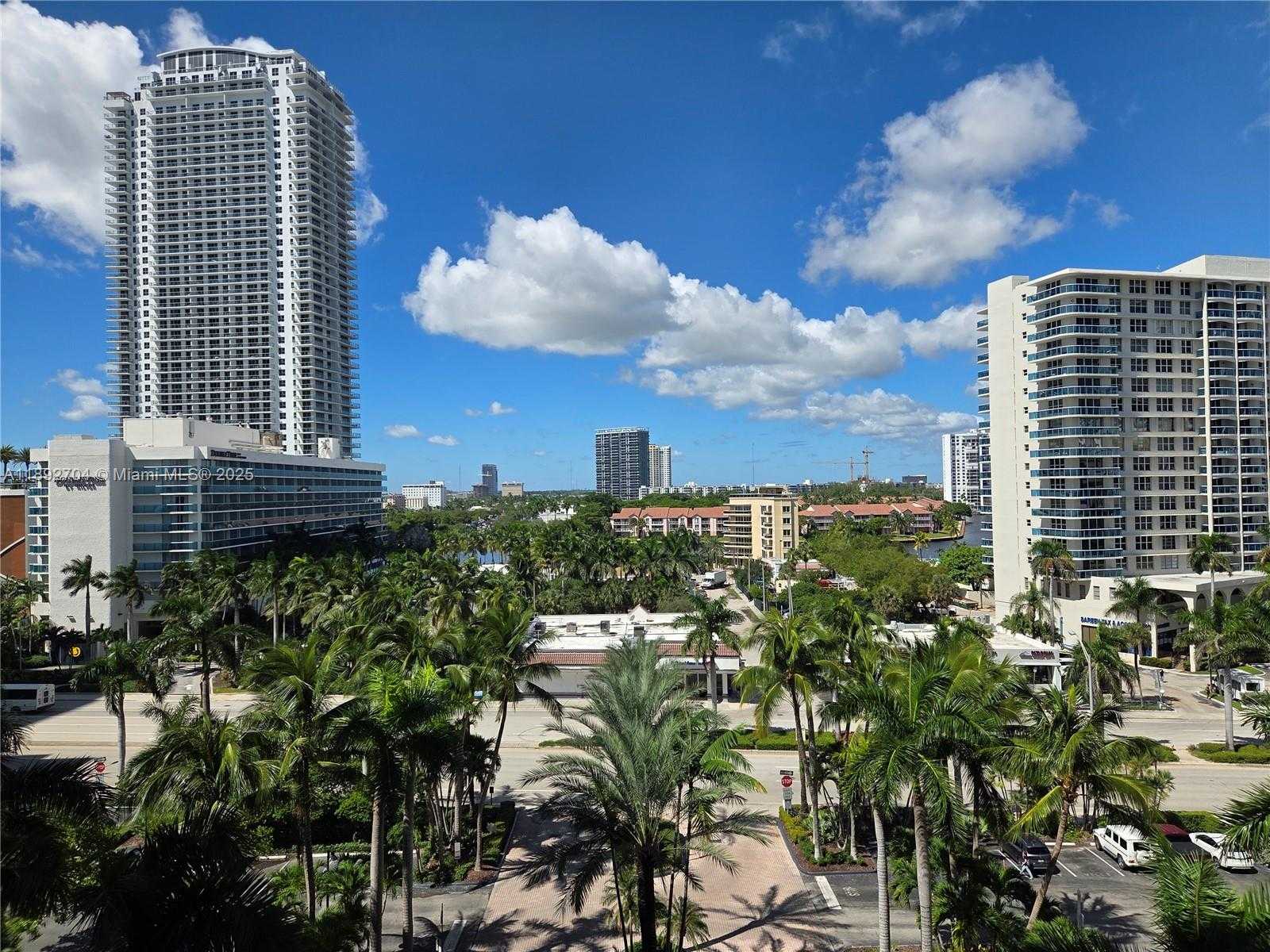 Small Image of 3901 SOUTH OCEAN DR #8S, Hollywood Number 16