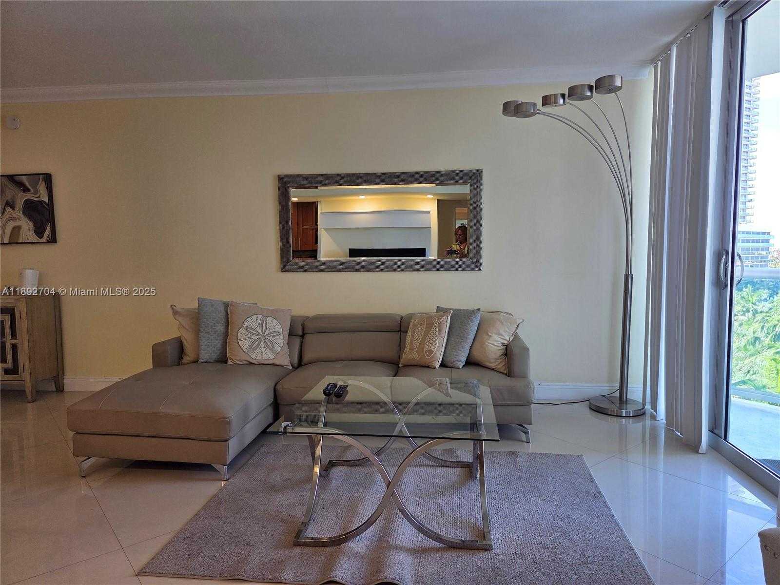 Small Image of 3901 SOUTH OCEAN DR #8S, Hollywood Number 7