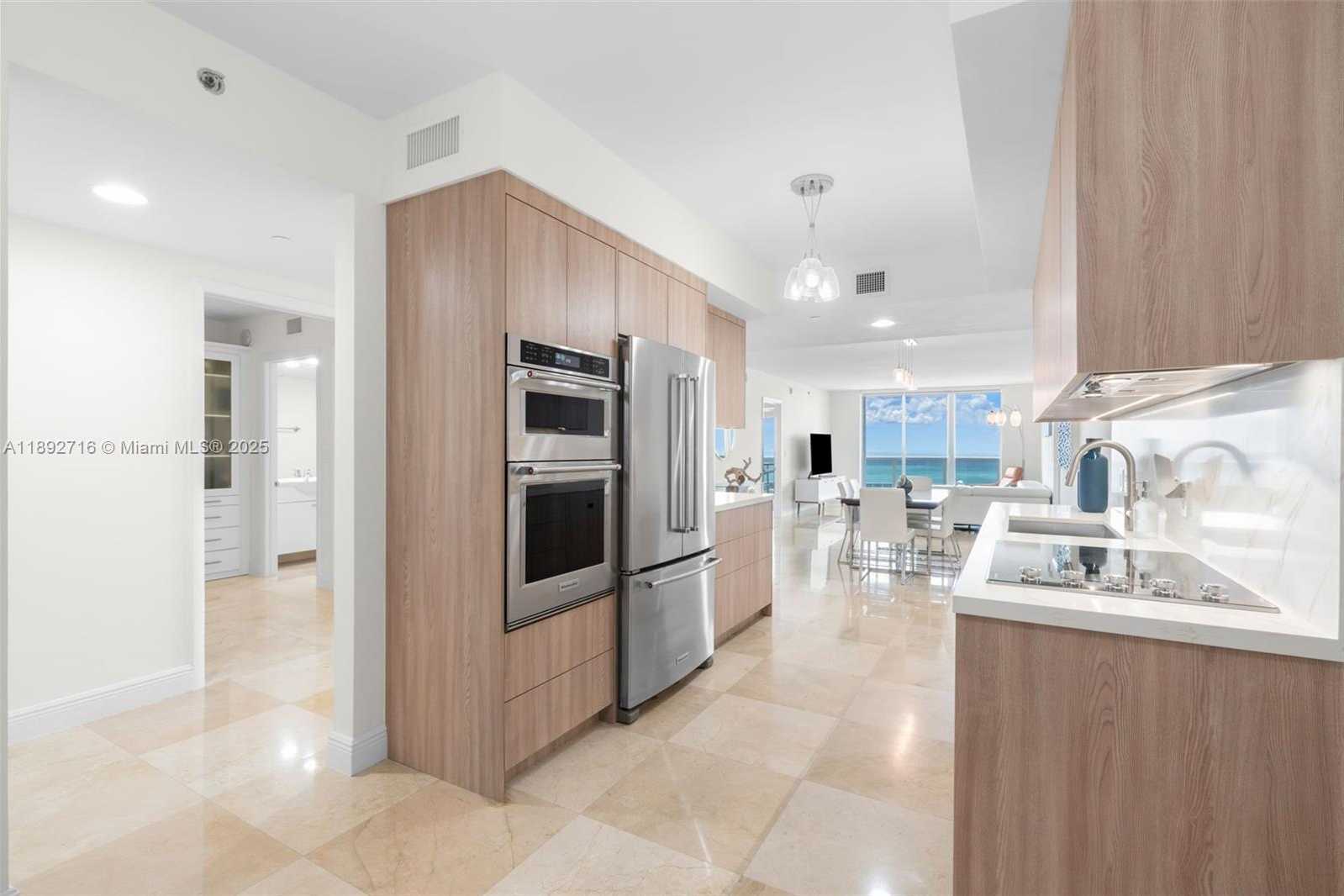 Small Image of 1850 SOUTH OCEAN DR #803, Hallandale Beach Number 10