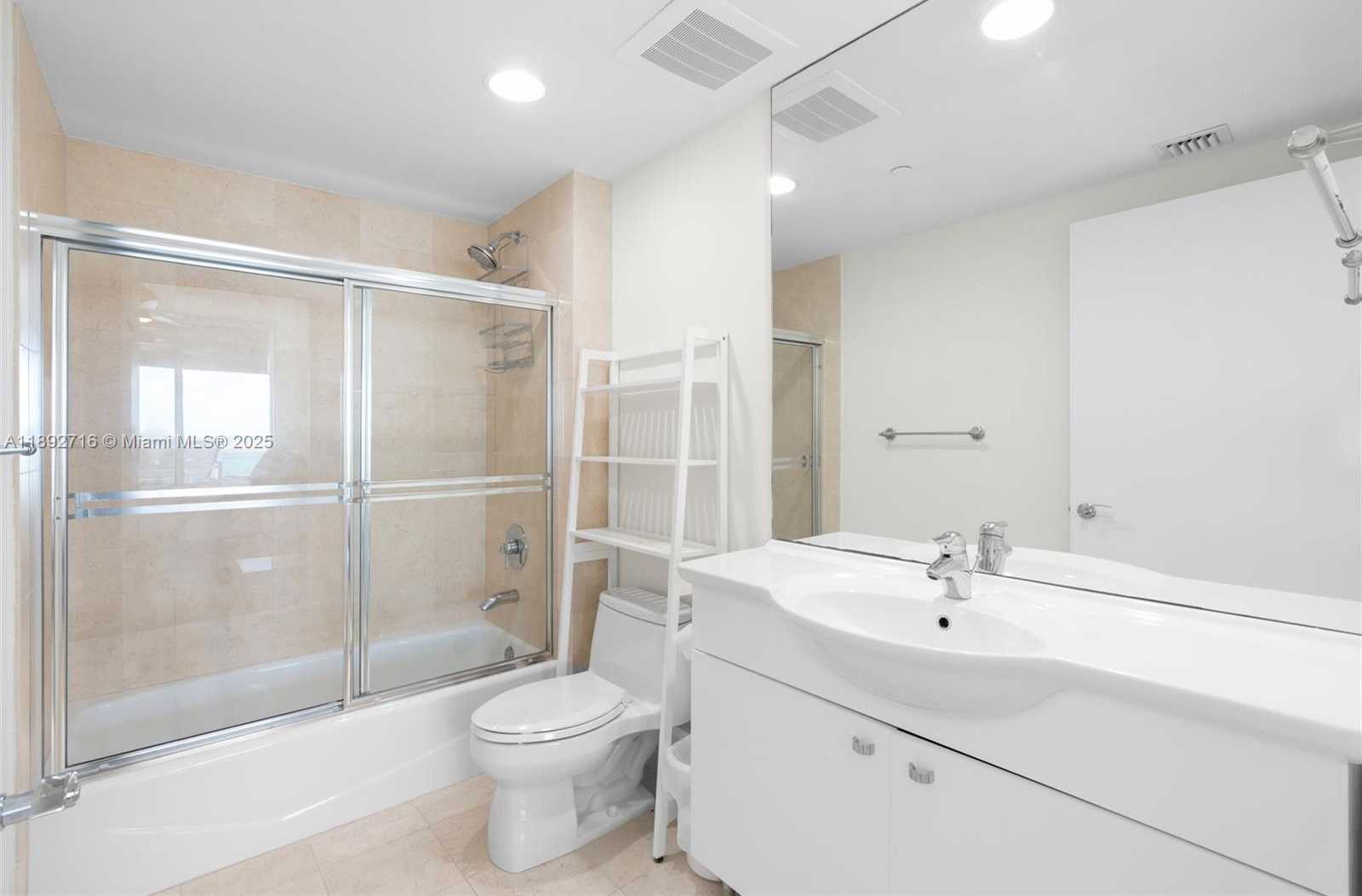 Small Image of 1850 SOUTH OCEAN DR #803, Hallandale Beach Number 19