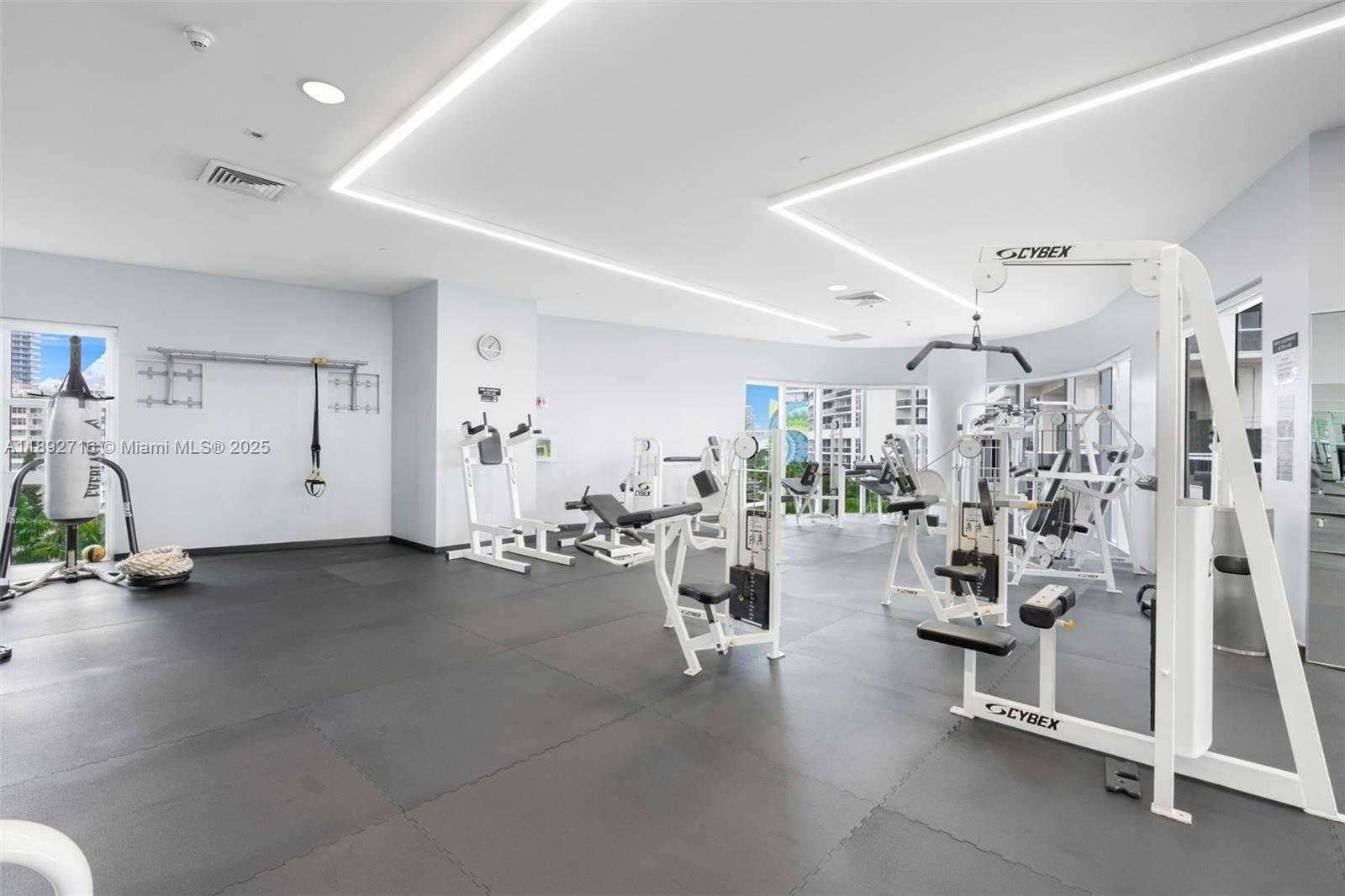 Small Image of 1850 SOUTH OCEAN DR #803, Hallandale Beach Number 36