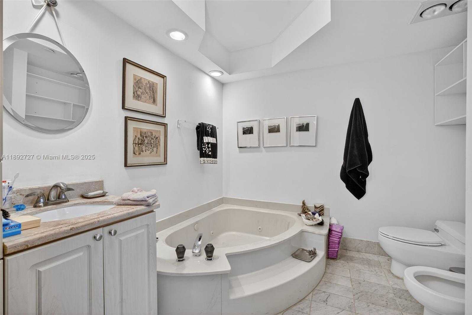 Small Image of 20281 EAST COUNTRY CLUB DR #210, Aventura Number 33