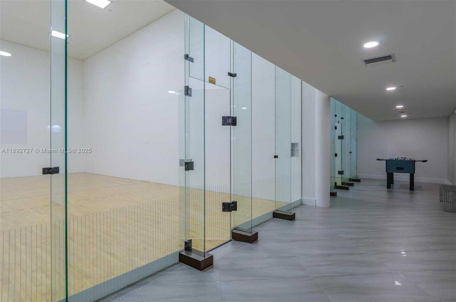 Small Image of 20281 EAST COUNTRY CLUB DR #210, Aventura Number 61