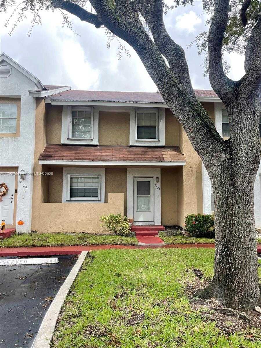 Small Image of 7124 WOODMONT AVE, Tamarac Number 1