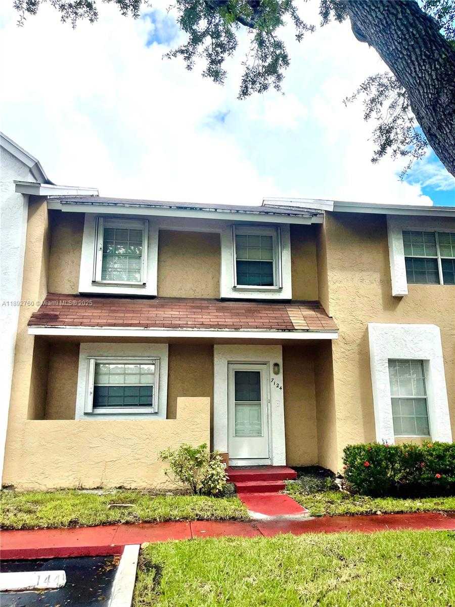 Small Image of 7124 WOODMONT AVE, Tamarac Number 2