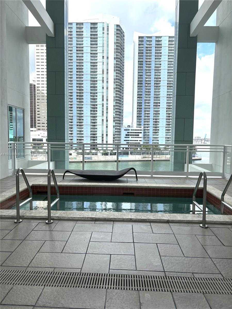 Small Image of 900 BRICKELL KEY BLVD #2602, Miami Number 24
