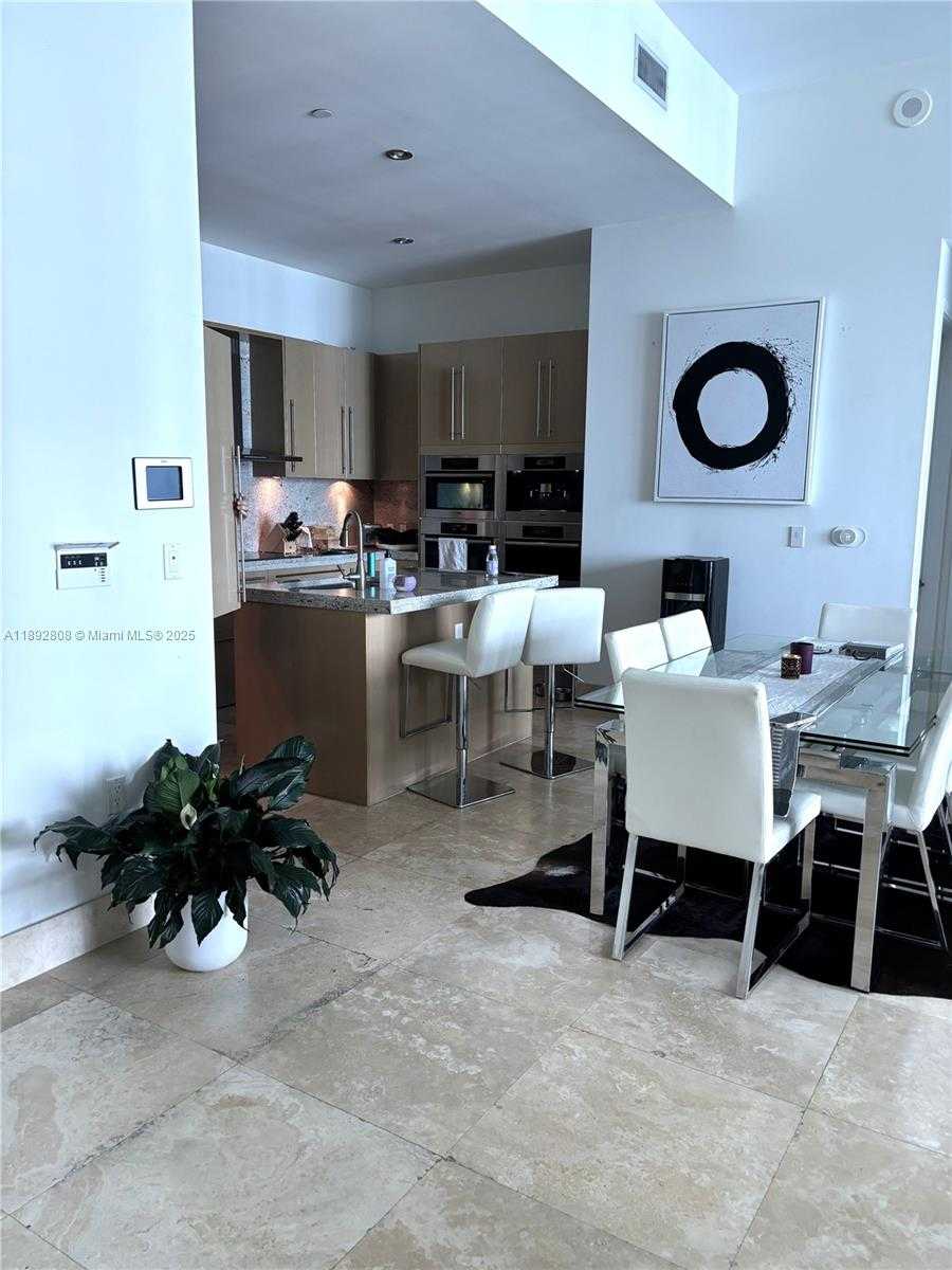 Small Image of 900 BRICKELL KEY BLVD #2602, Miami Number 4