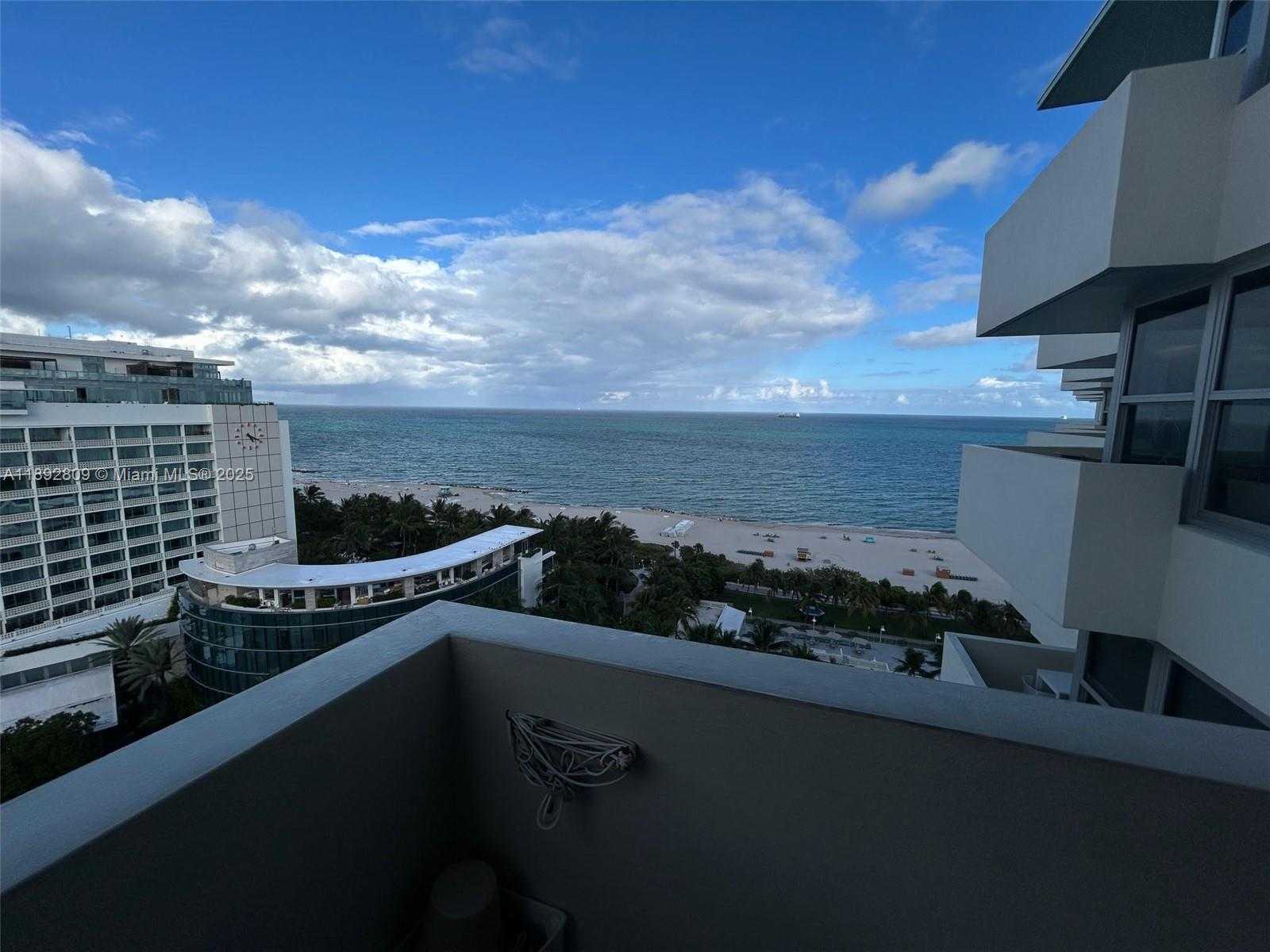 Small Image of 2899 COLLINS AVE #1715, Miami Beach Number 26