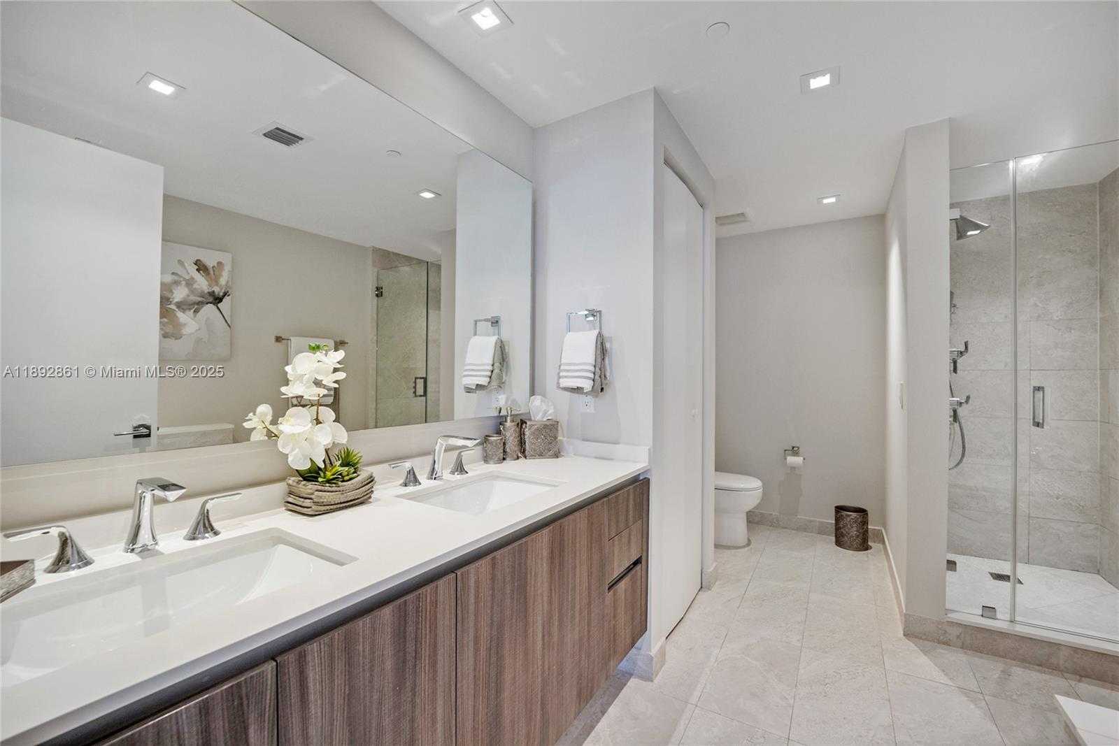 Small Image of 488 NORTH EAST 18TH ST #3210, Miami Number 13