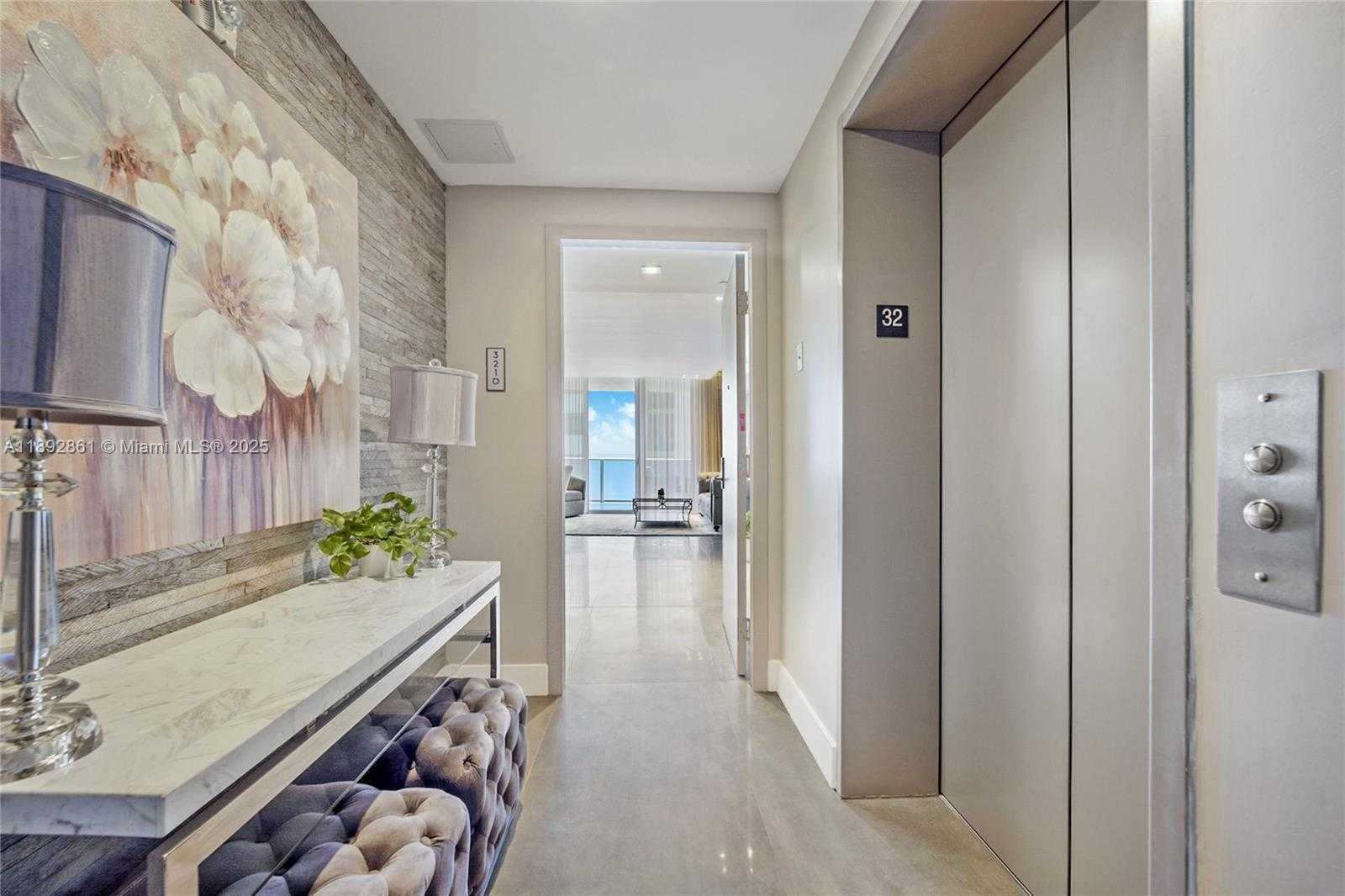 Small Image of 488 NORTH EAST 18TH ST #3210, Miami Number 4