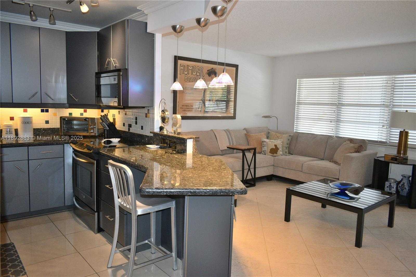 Small Image of 2011 CORNWALL #A, Boca Raton Number 7
