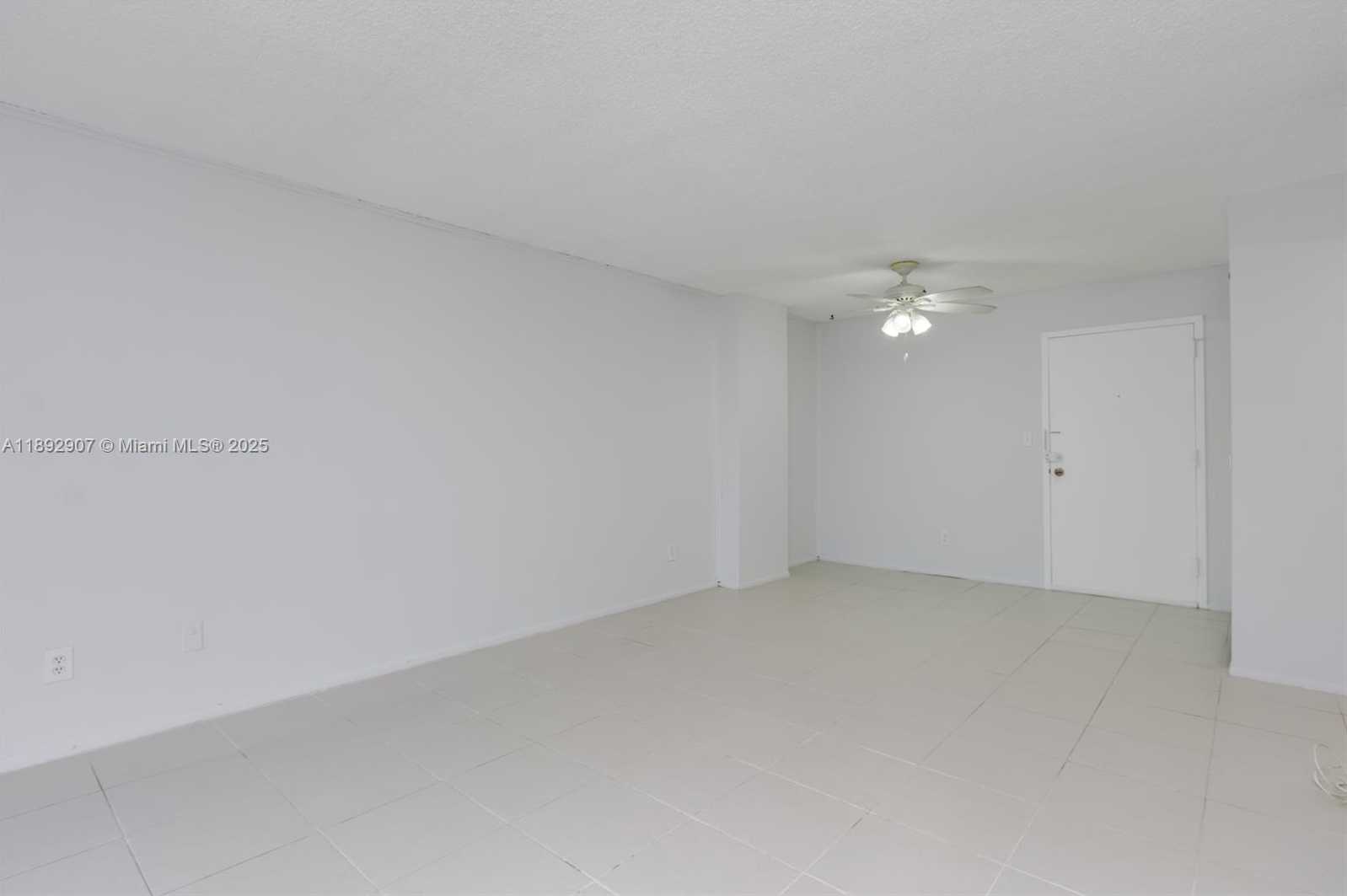 Small Image of 210 172ND ST #432, Sunny Isles Beach Number 3