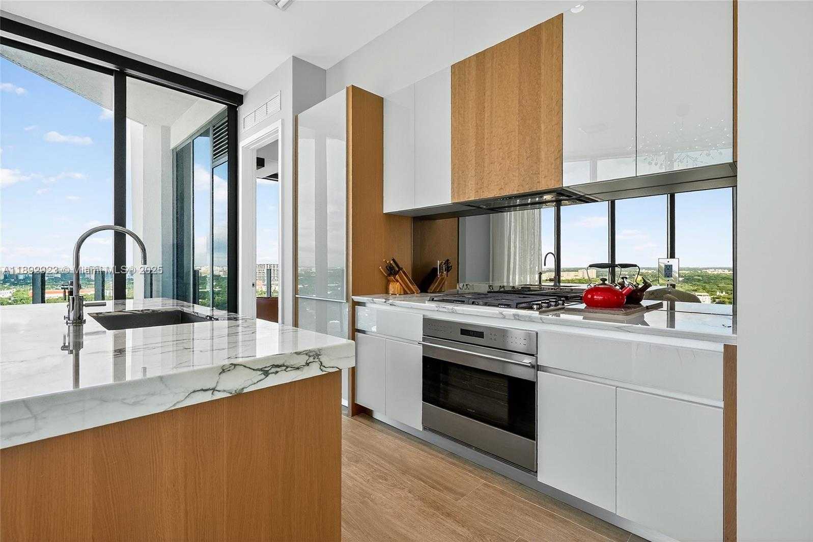Small Image of 2831 SOUTH BAYSHORE DR #PH-8, Miami Number 9
