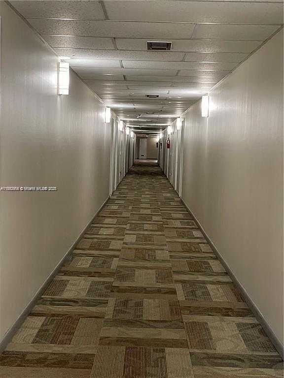 Small Image of 4400 HILLCREST DR #601B, Hollywood Number 24