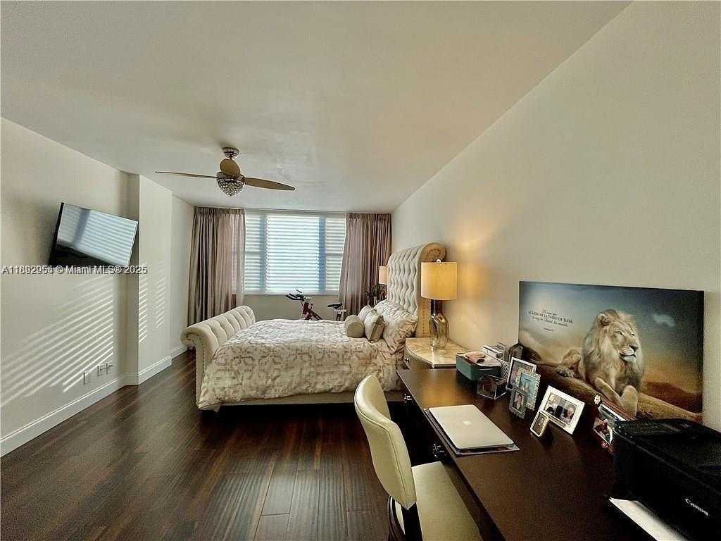 Small Image of 4400 HILLCREST DR #601B, Hollywood Number 29