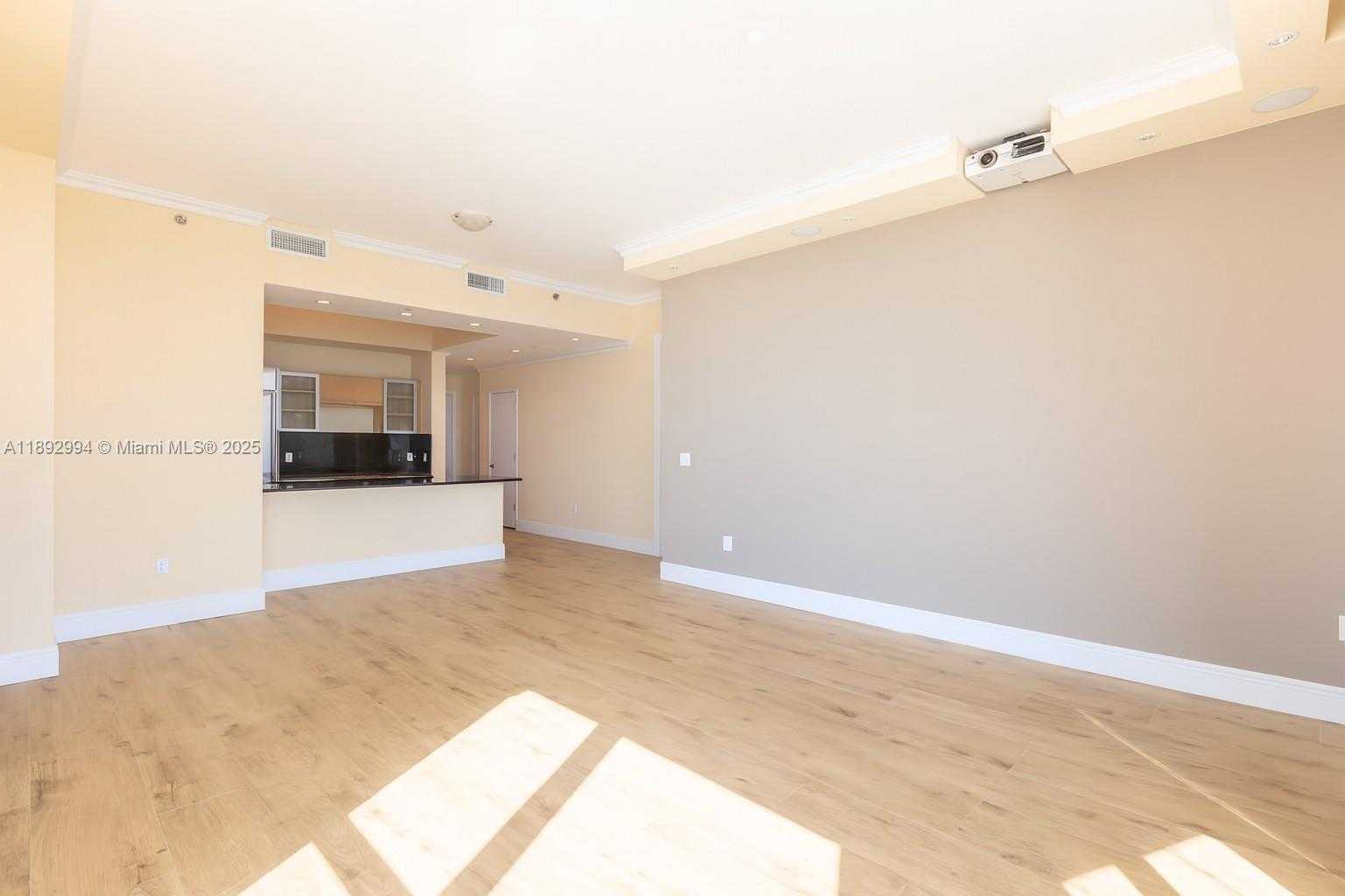 Small Image of 950 BRICKELL BAY DR #5011, Miami Number 11