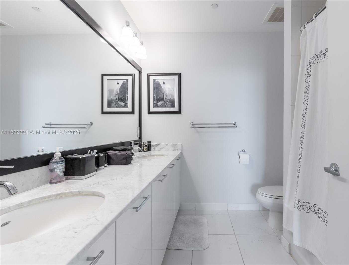 Small Image of 950 BRICKELL BAY DR #5011, Miami Number 21