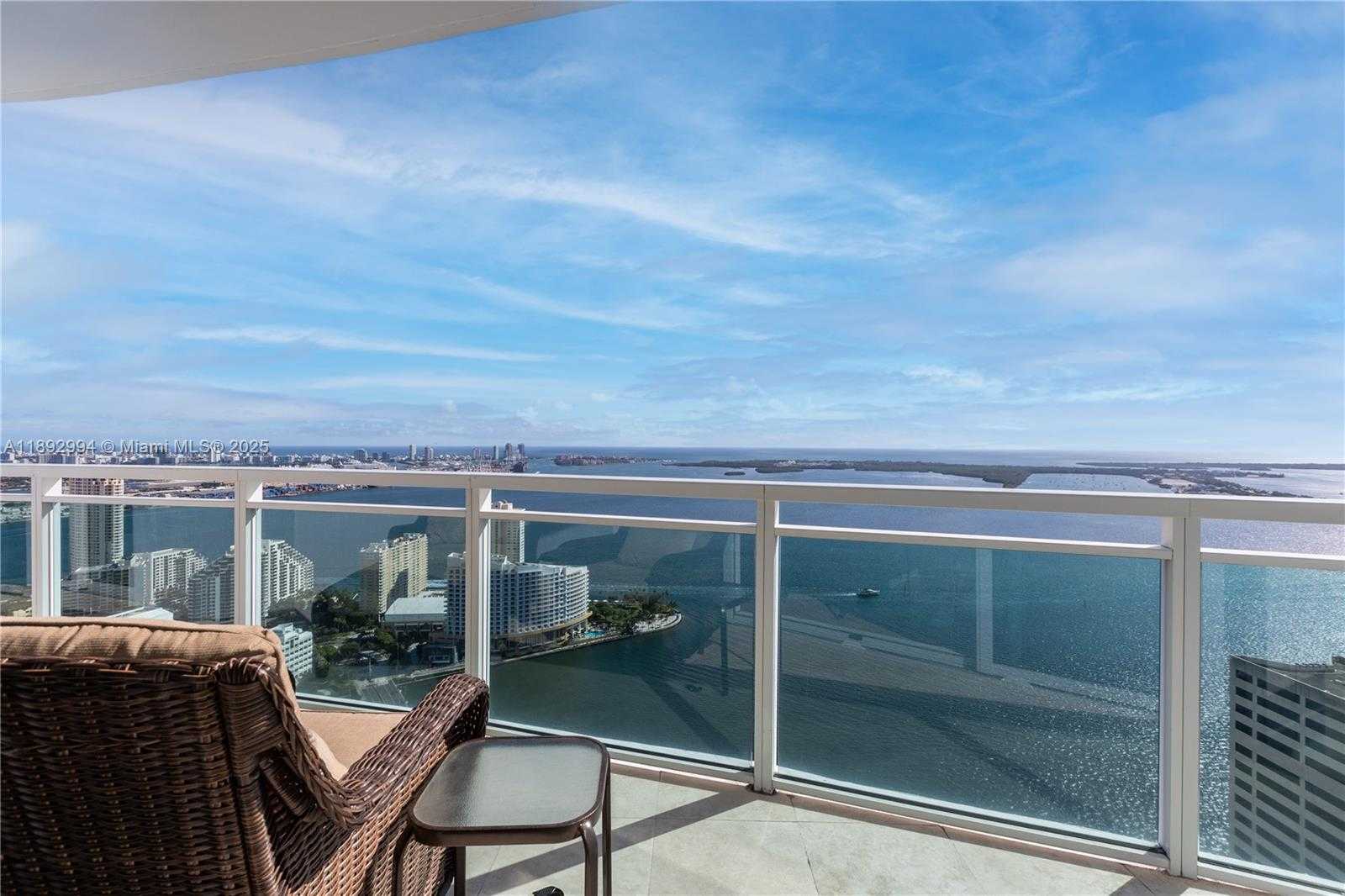 Small Image of 950 BRICKELL BAY DR #5011, Miami Number 6
