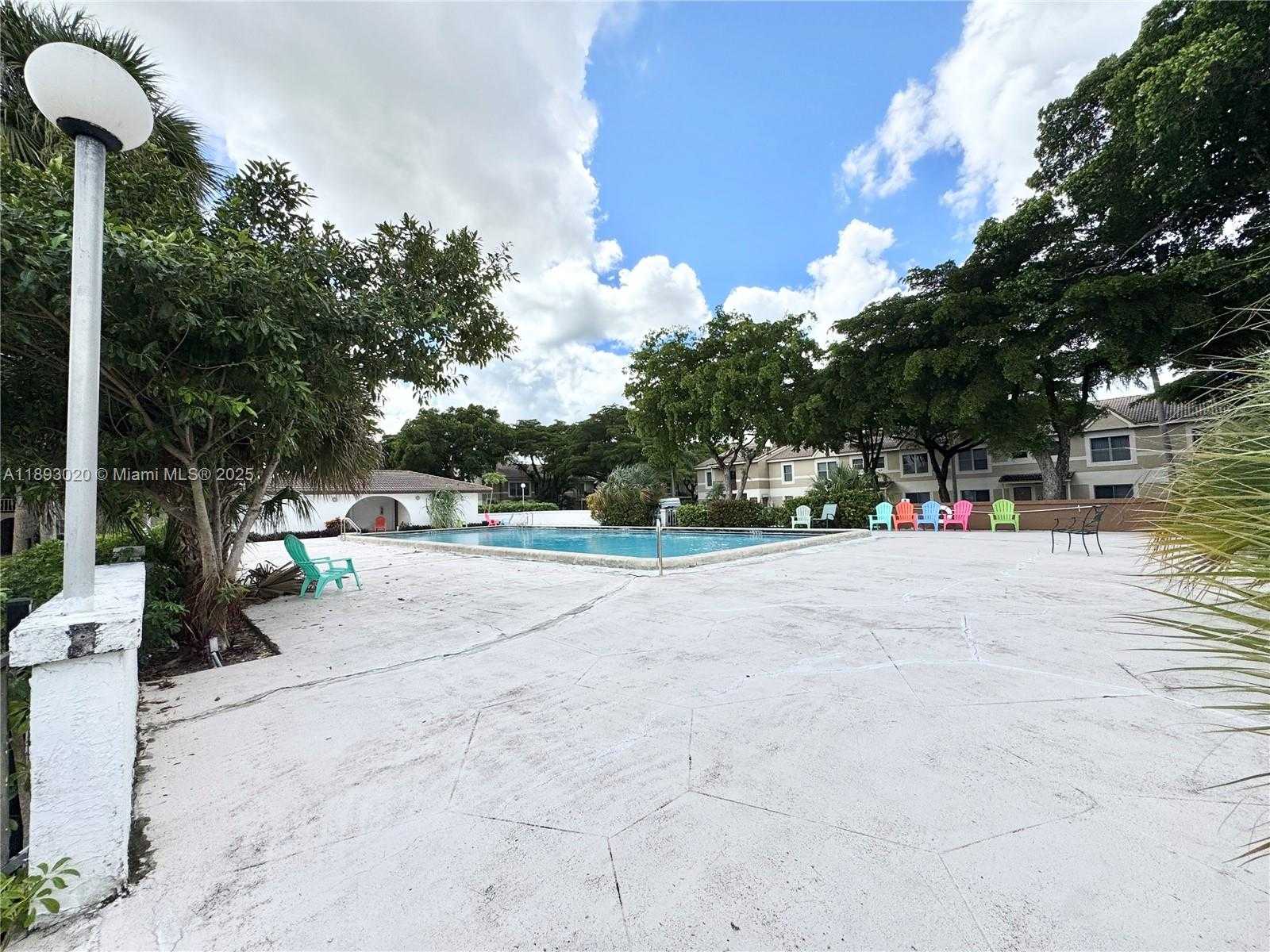 Small Image of 2800 RIVERSIDE DR #201-1, Coral Springs Number 28