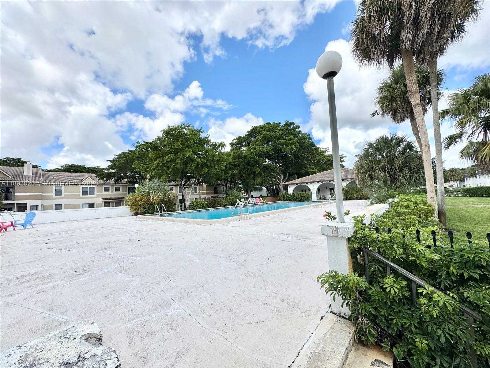 Small Image of 2800 RIVERSIDE DR #201-1, Coral Springs Number 29