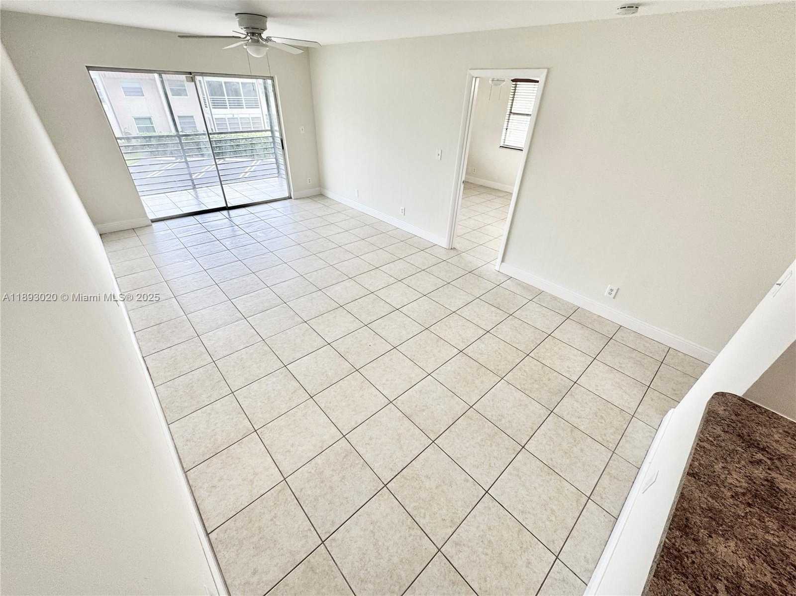 Small Image of 2800 RIVERSIDE DR #201-1, Coral Springs Number 4