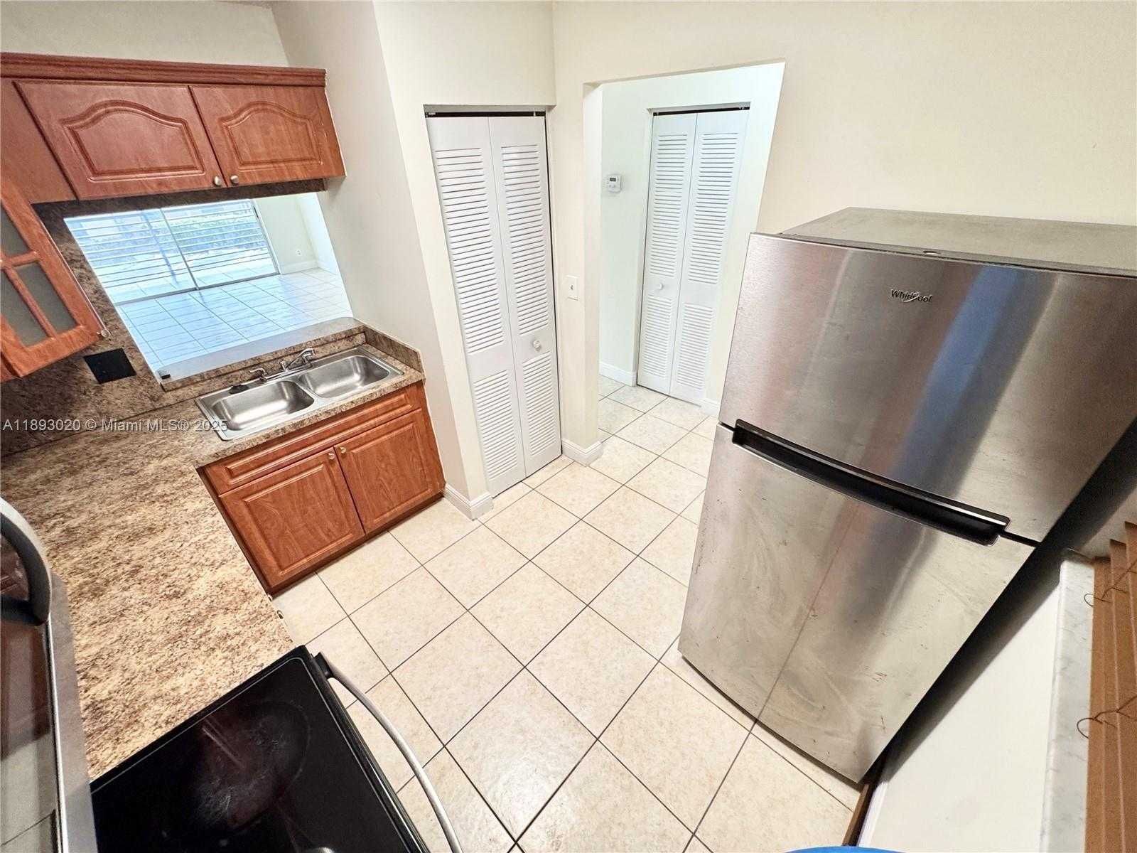 Small Image of 2800 RIVERSIDE DR #201-1, Coral Springs Number 9