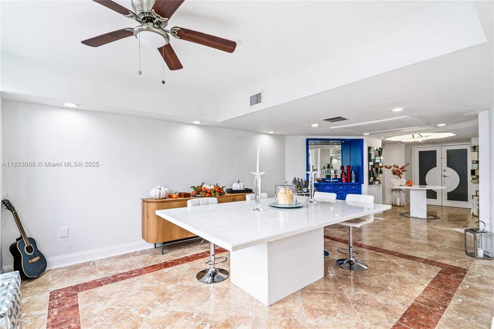 Small Image of 905 BRICKELL BAY DR #230, Miami Number 18