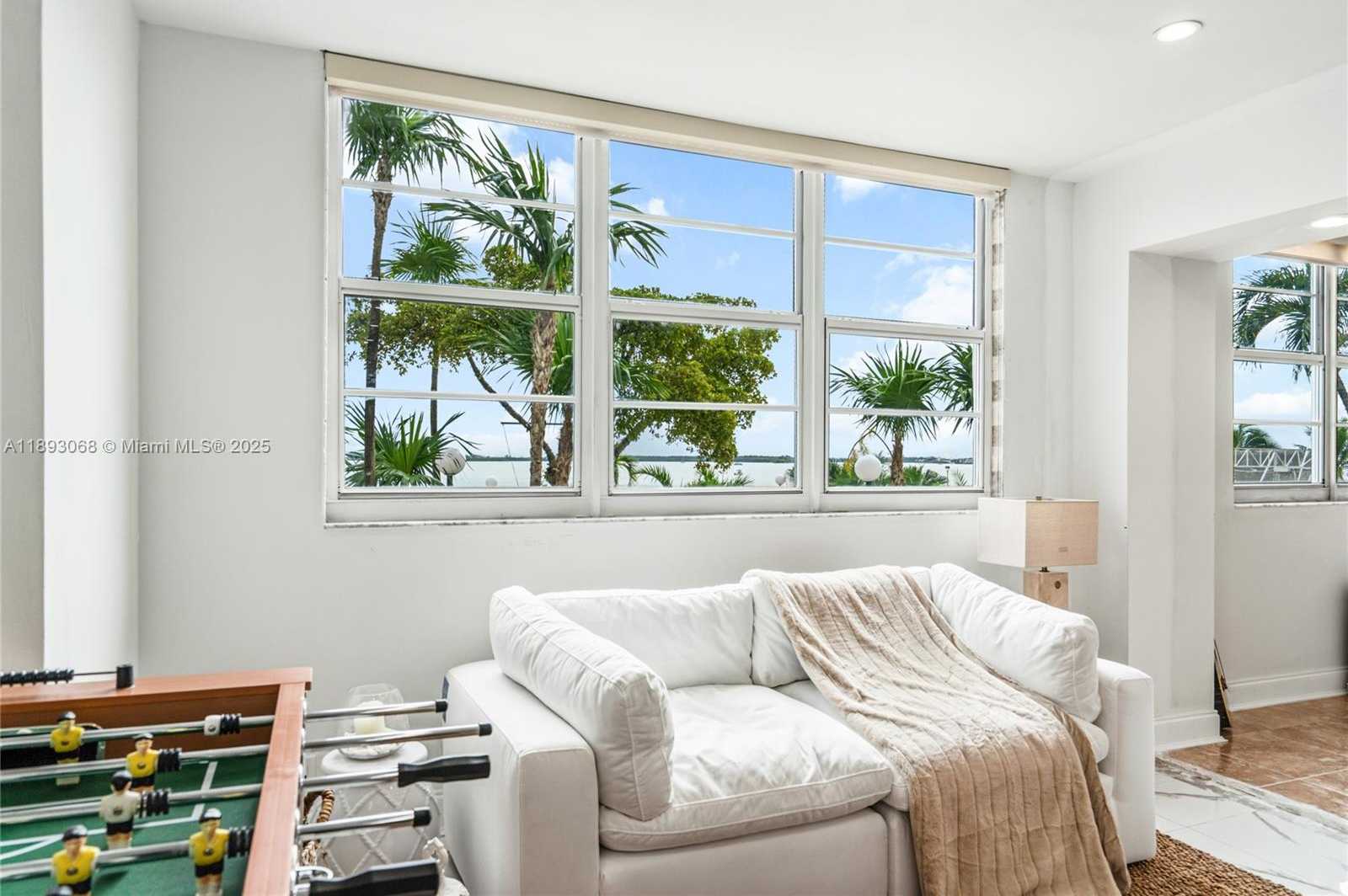 Small Image of 905 BRICKELL BAY DR #230, Miami Number 23
