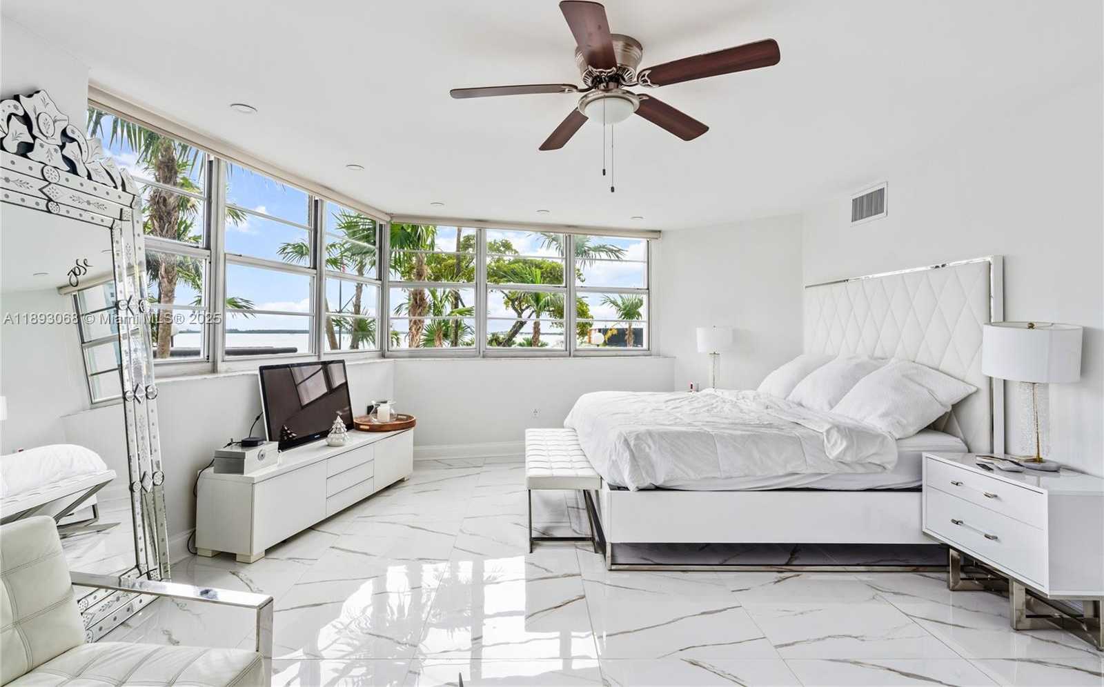 Small Image of 905 BRICKELL BAY DR #230, Miami Number 47