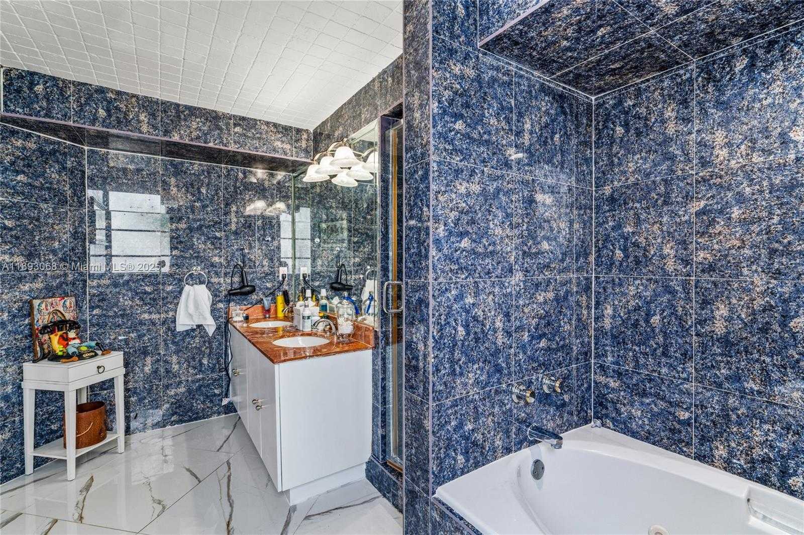 Small Image of 905 BRICKELL BAY DR #230, Miami Number 57