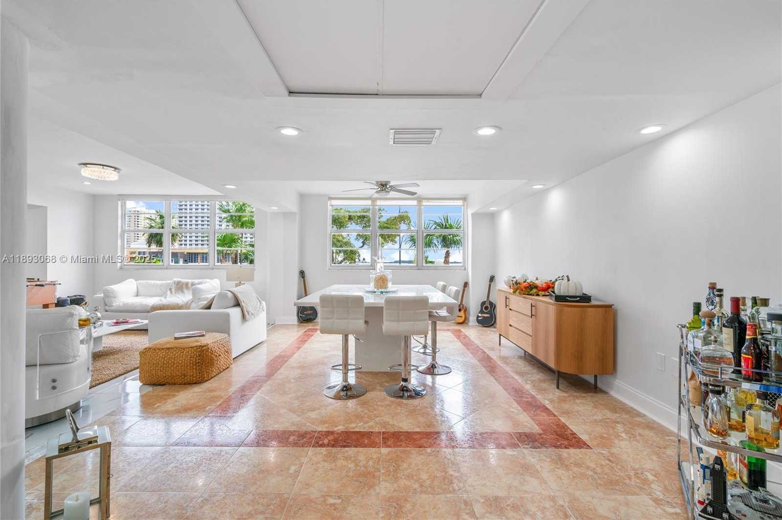 Small Image of 905 BRICKELL BAY DR #230, Miami Number 6