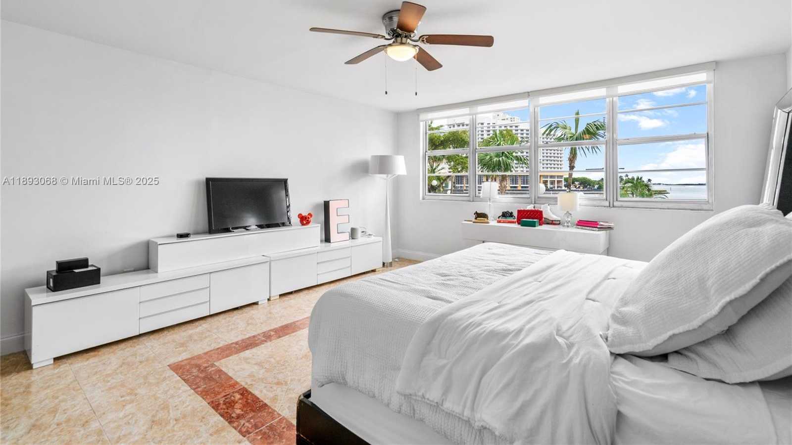 Small Image of 905 BRICKELL BAY DR #230, Miami Number 62