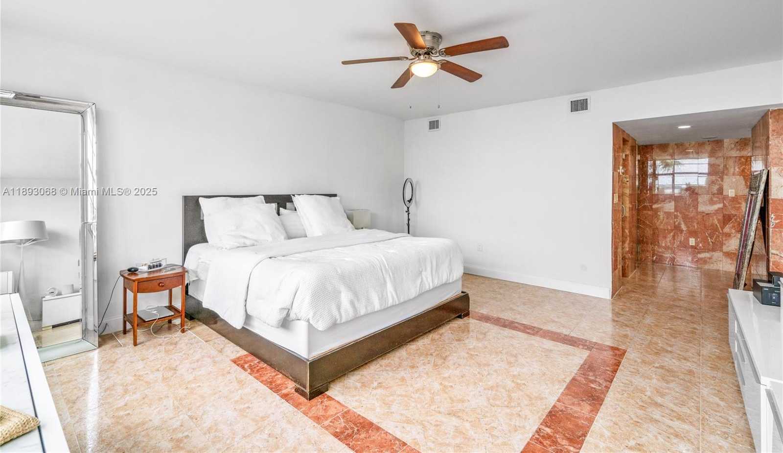 Small Image of 905 BRICKELL BAY DR #230, Miami Number 64