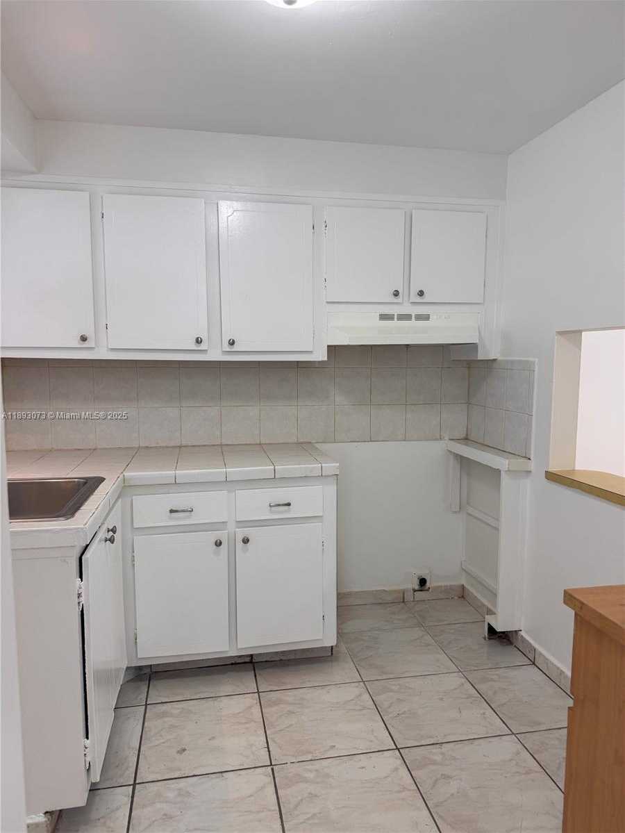 Small Image of 2741 NORTH PINE ISLAND RD #106, Sunrise Number 13