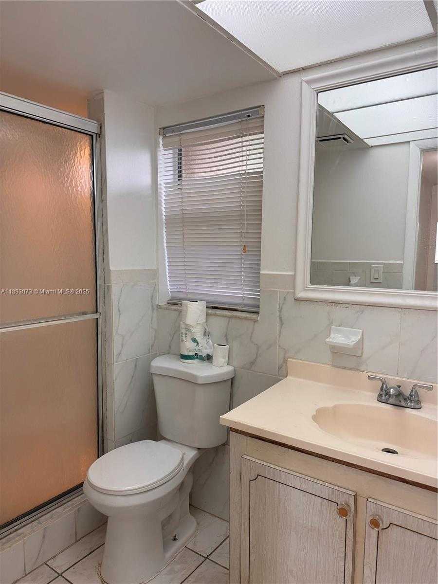 Small Image of 2741 NORTH PINE ISLAND RD #106, Sunrise Number 7