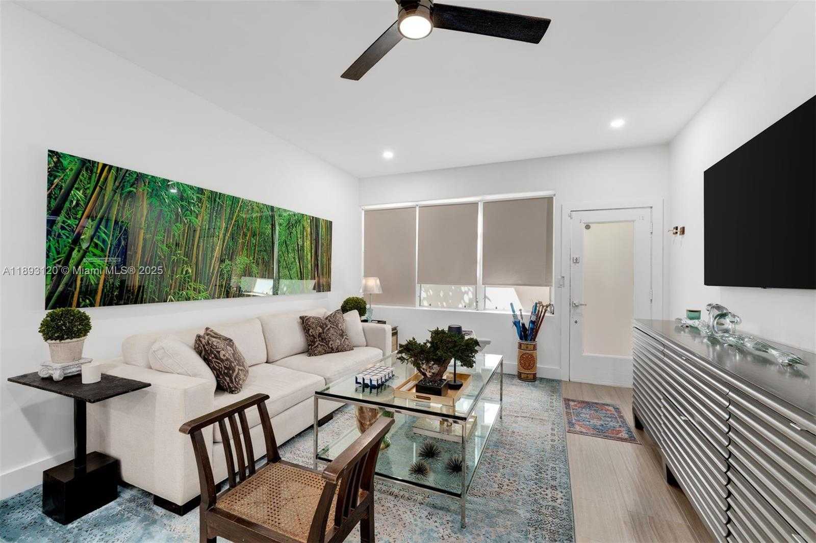 Small Image of 4720 PINE TREE DRIVE #2, Miami Beach Number 2